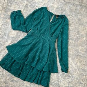 Elegant green puffy  Women's XS DRESS
